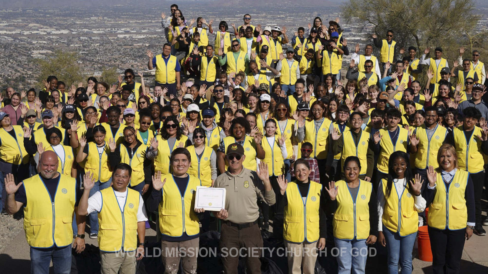 Read more about the article Volunteers Clean Up South Mountain Park in Phoenix with Heart of Mother