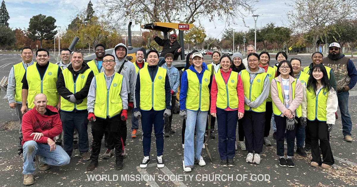 Read more about the article Elohist Club Students Glorify God on Fresno State Campus