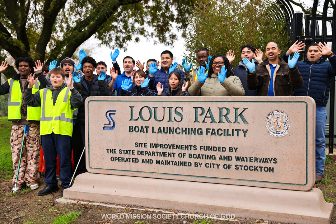 Read more about the article Stockton Church Hosts Louis Park Cleanup
